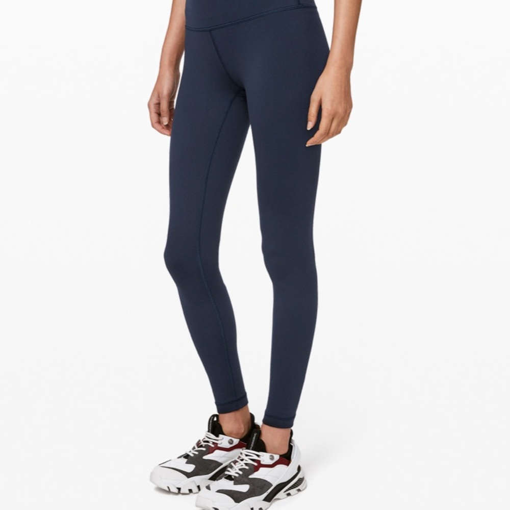 Navy Lululemon Wunder Under Leggings